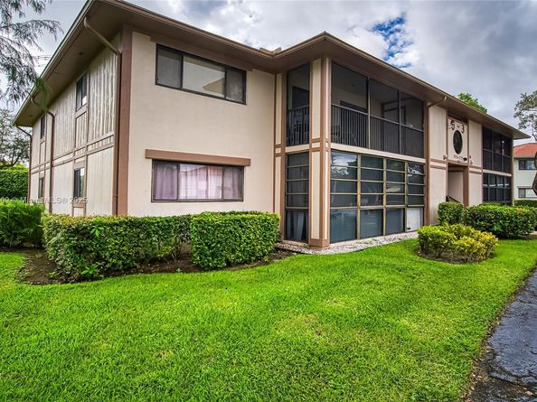 10715 W Clairmont Cir 212, Tamarac FL 33321