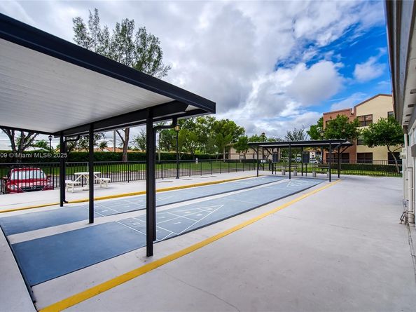 10715 W Clairmont Cir 212, Tamarac FL 33321