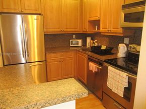 10715 W Clairmont Cir 212, Tamarac FL 33321