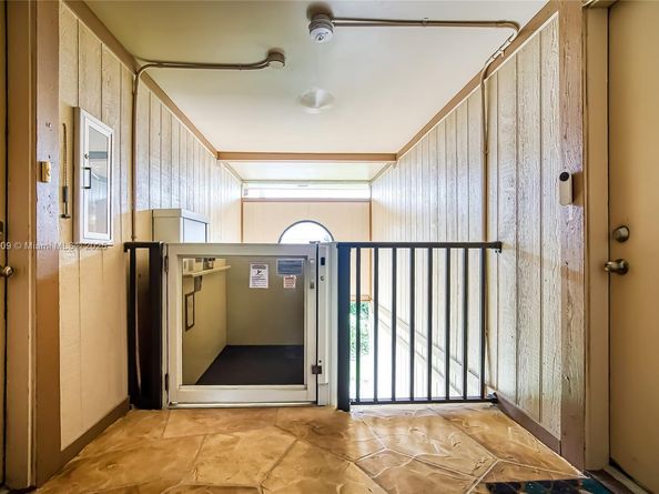 10715 W Clairmont Cir 212, Tamarac FL 33321