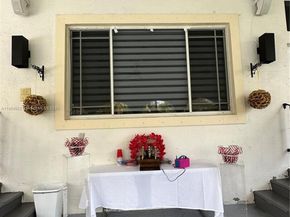 6040 SW 97th Ave, Miami FL 33173