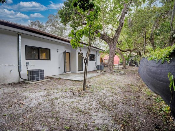 5428 NW 3rd Ave, Miami FL 33127