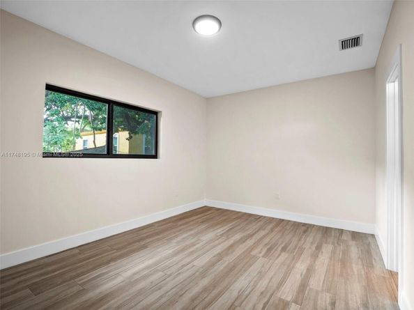 5428 NW 3rd Ave, Miami FL 33127