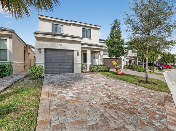 217 NW 36th Ave, Pompano Beach FL 33069