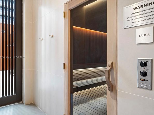 2000 S Ocean Dr 22B, Hallandale Beach FL 33009