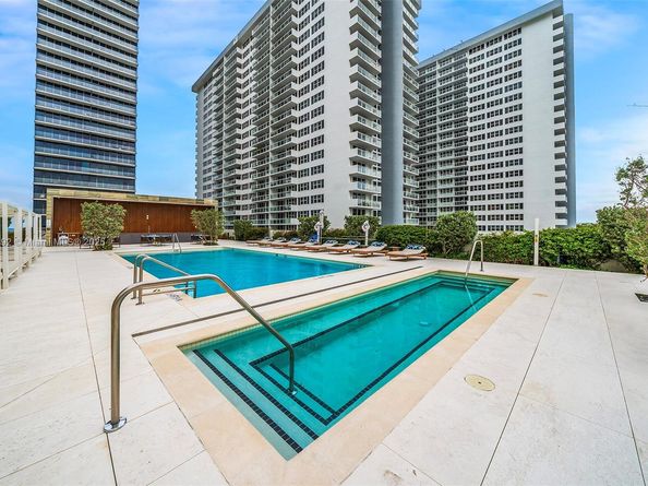 2000 S Ocean Dr 22B, Hallandale Beach FL 33009