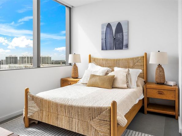 2000 S Ocean Dr 22B, Hallandale Beach FL 33009