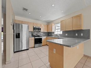 4962 SW 143rd Ave, Miami FL 33175