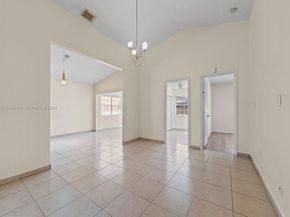 4962 SW 143rd Ave, Miami FL 33175