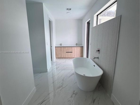 17921 SW 149th Ct, Miami FL 33187