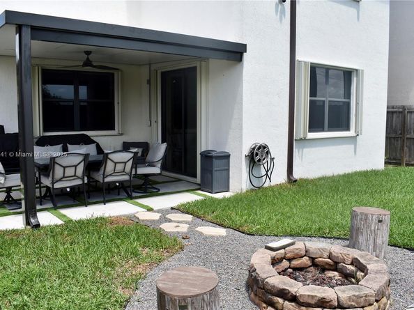 3372 SE 7th Ct, Homestead FL 33033