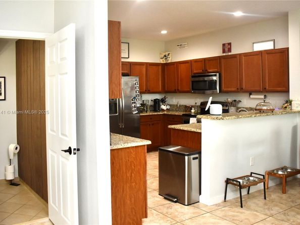 3372 SE 7th Ct, Homestead FL 33033