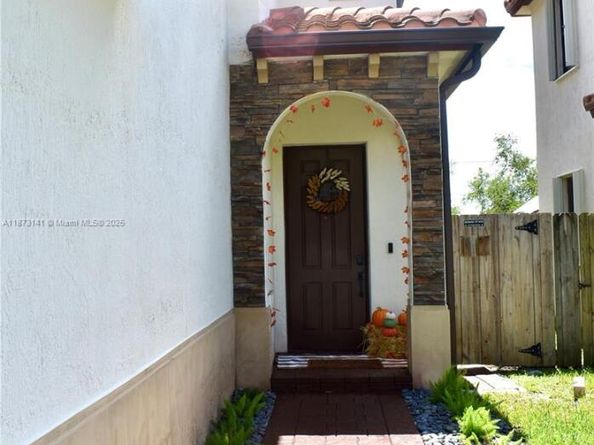 3372 SE 7th Ct, Homestead FL 33033