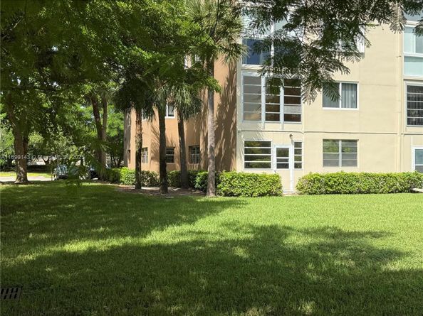 1602 Abaco Dr K2, Coconut Creek FL 33066