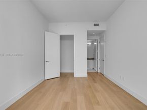 175 SE 25 Rd 3003, Miami FL 33129