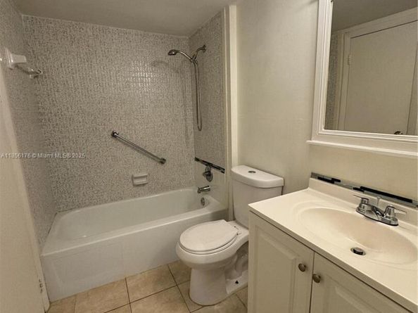 16465 NE 22nd Ave 205, North Miami Beach FL 33160