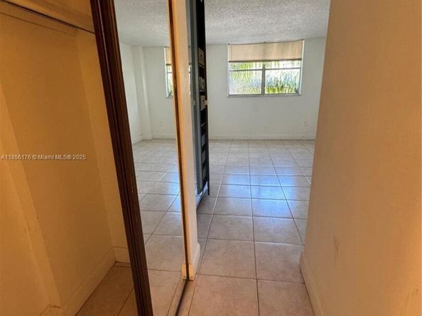 16465 NE 22nd Ave 205, North Miami Beach FL 33160