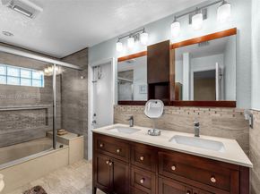 11018 SW 147th Pl, Miami FL 33196
