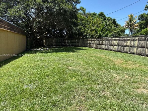 2651 Adams St, Hollywood FL 33020