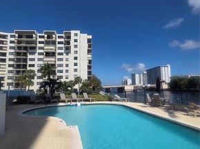 2880 NE 14th St Cswy 311, Pompano Beach FL 33062