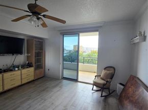 2880 NE 14th St Cswy 311, Pompano Beach FL 33062
