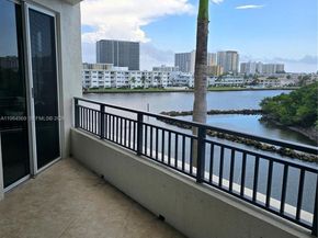 2880 NE 14th St Cswy 311, Pompano Beach FL 33062