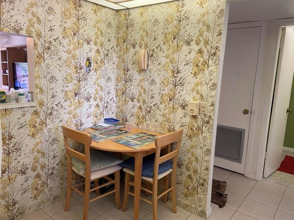 9581 Sunrise Lakes Blvd 202, Sunrise FL 33322