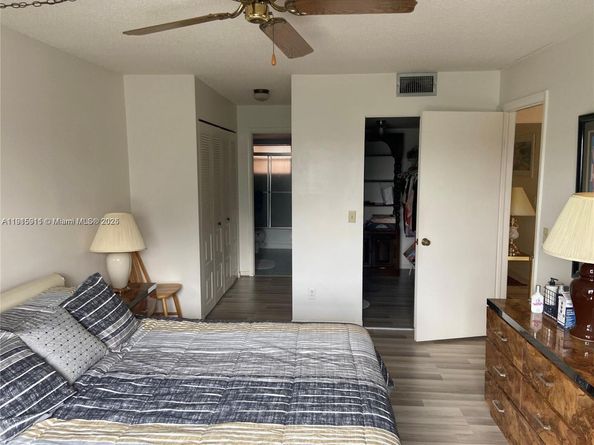 9581 Sunrise Lakes Blvd 202, Sunrise FL 33322