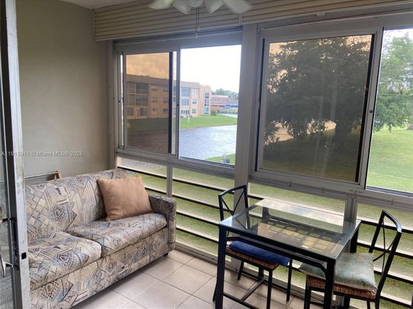 9581 Sunrise Lakes Blvd 202, Sunrise FL 33322