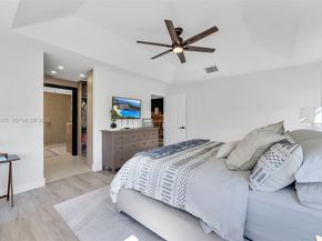 590 SW 178th Way, Pembroke Pines FL 33029