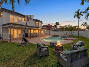 590 SW 178th Way, Pembroke Pines FL 33029
