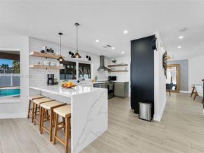 590 SW 178th Way, Pembroke Pines FL 33029