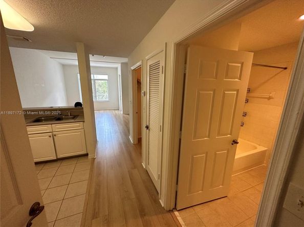 1200 Town Center Dr 217, Jupiter FL 33458