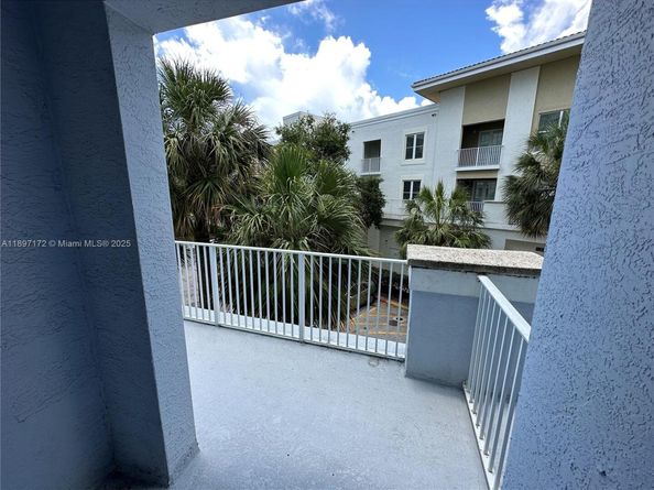 1200 Town Center Dr 217, Jupiter FL 33458