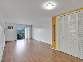 13105 Ixora Ct 319, North Miami FL 33181