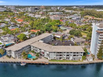 13105 Ixora Ct