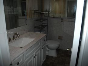 5300 Washington St F119, Hollywood FL 33021