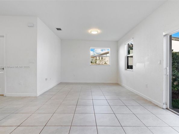 12693 NW 24th Ave, Miami FL 33167