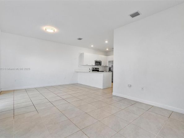 12693 NW 24th Ave, Miami FL 33167