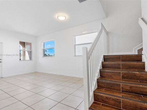 12693 NW 24th Ave, Miami FL 33167