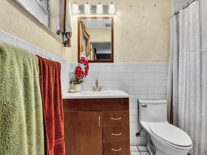 1307 NW 11 Street, Fort Lauderdale FL 33311