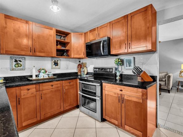 1307 NW 11 Street, Fort Lauderdale FL 33311