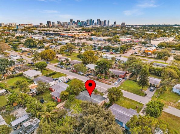 1307 NW 11 Street, Fort Lauderdale FL 33311