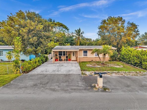 1307 NW 11 Street, Fort Lauderdale FL 33311