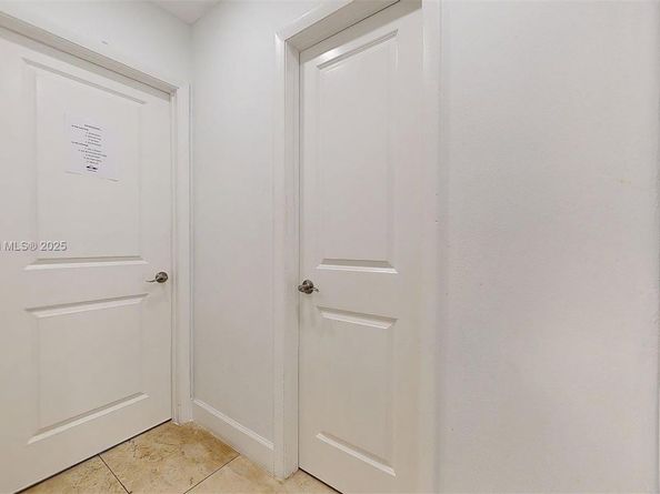 11282 SW 9th Ct, Pembroke Pines FL 33025