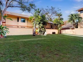 11282 SW 9th Ct, Pembroke Pines FL 33025