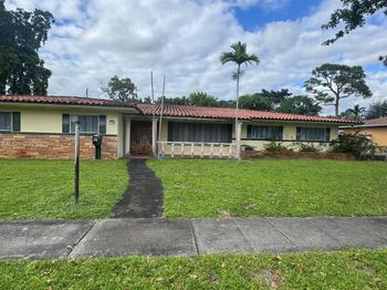 395 NW 123rd St
