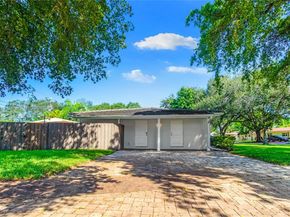 5625 Monroe St, Hollywood FL 33023
