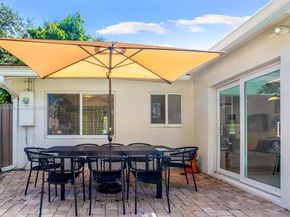 5625 Monroe St, Hollywood FL 33023