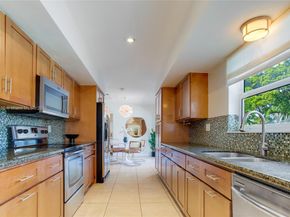5625 Monroe St, Hollywood FL 33023